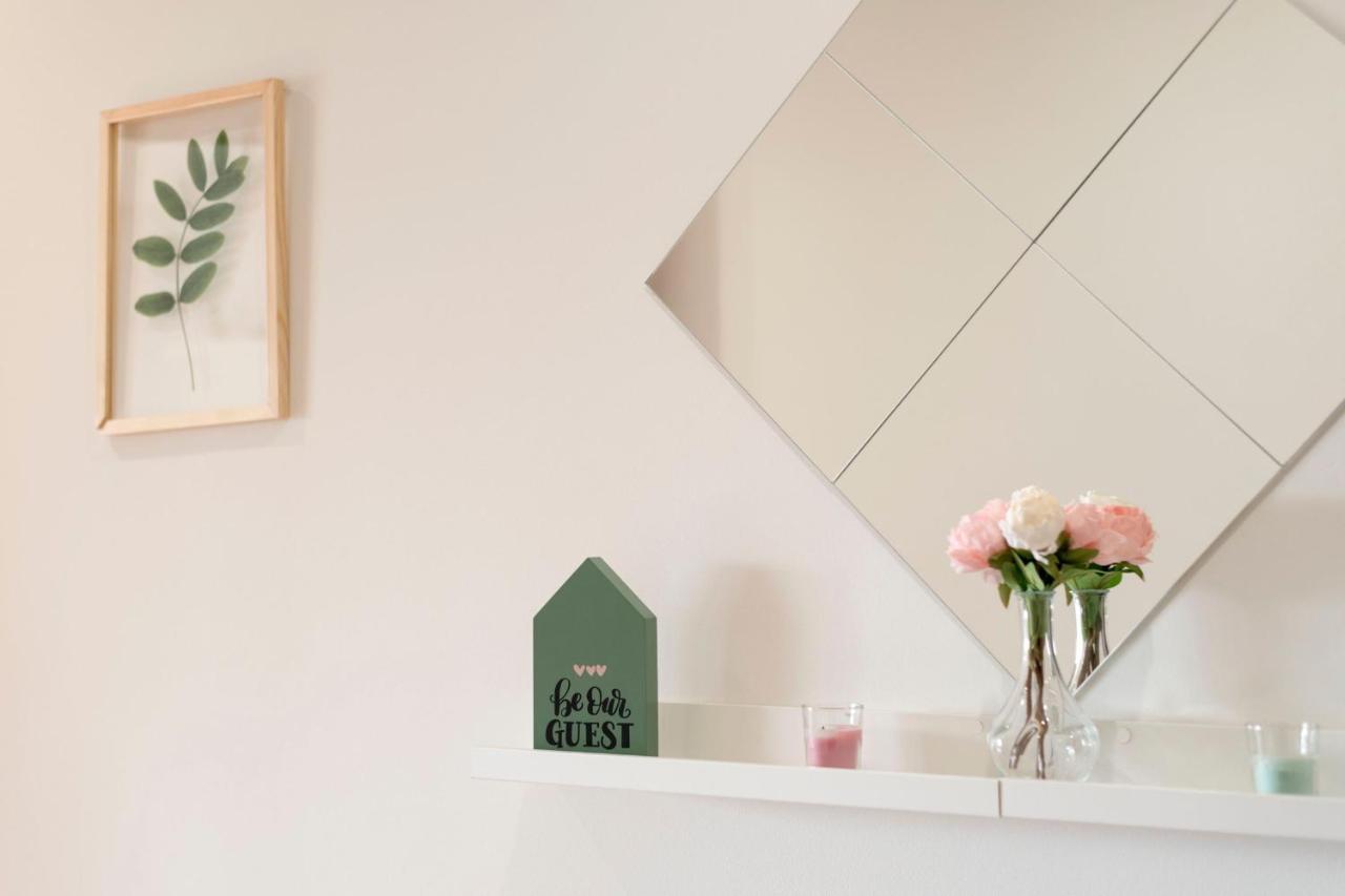 Lovelystay - 1Br Flat With Stunning Views Over Porto บีลาโนวาเดกายา ภายนอก รูปภาพ