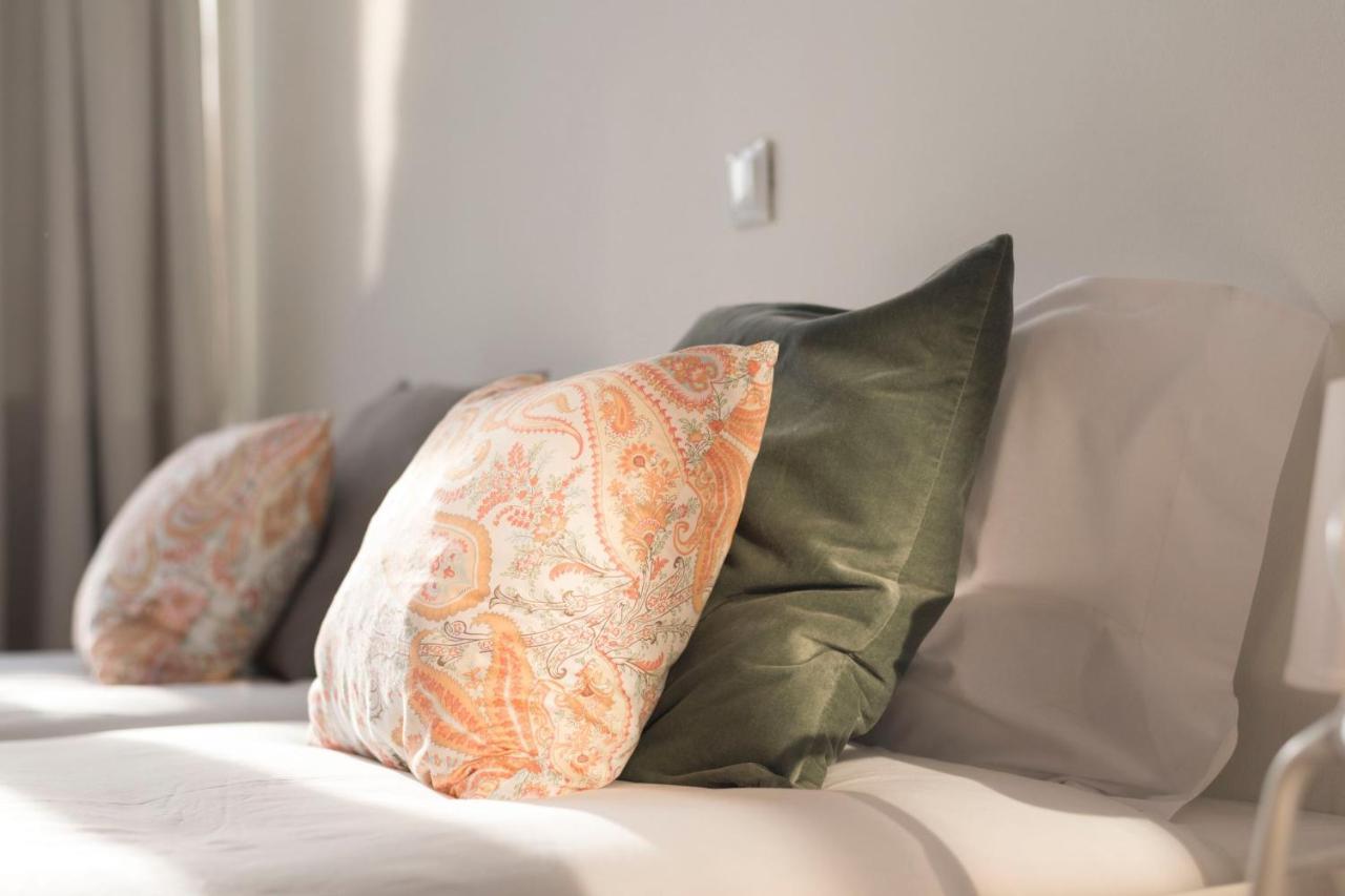 Lovelystay - 1Br Flat With Stunning Views Over Porto บีลาโนวาเดกายา ภายนอก รูปภาพ